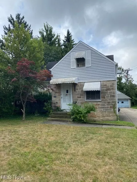 4016 Colony Rd, Cleveland, OH 44121