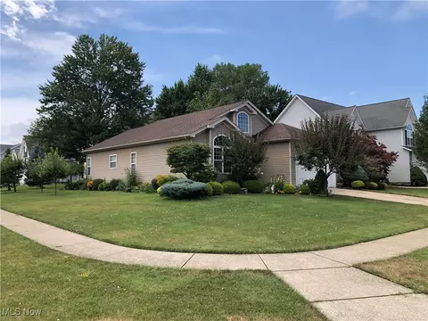 1530 Hideaway Cv, Painesville, OH 44077