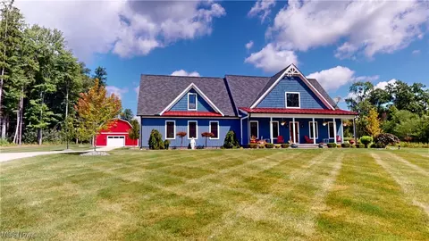 8420 Cedar Rd, Chesterland, OH 44026