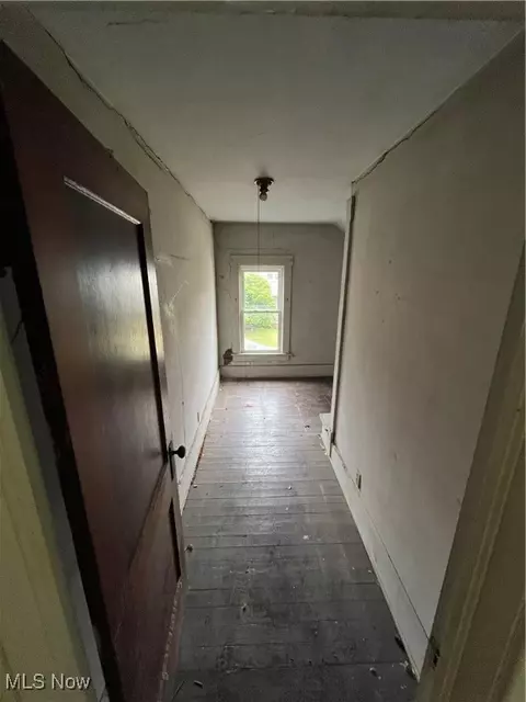 Entry Way - 2422 6th St NW, Canton, OH 44708 photo 3 of 3