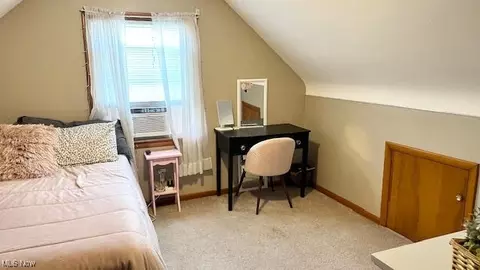 Bedroom - 30815 Crescent Dr, Willowick, OH 44095 photo 4 of 6