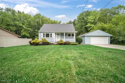 14678 Boston Rd, Strongsville, OH 44136
