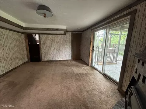 Living - 72450 Colerain Rd, Dillonvale, OH 43917 photo 2 of 3