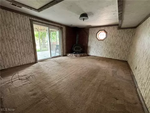 Living - 72450 Colerain Rd, Dillonvale, OH 43917 photo 3 of 3