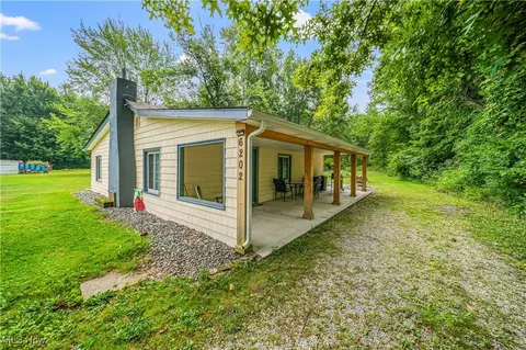 6202 Lake Rd W, Ashtabula, OH 44004 photo 2
