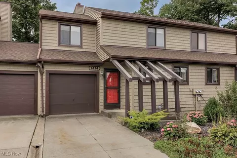 1414 Trader Dr, Streetsboro, OH 44241