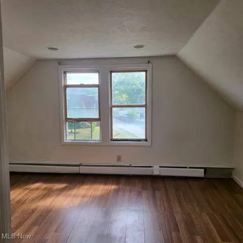 328 E 222nd St, Euclid, OH 44123 photo 13