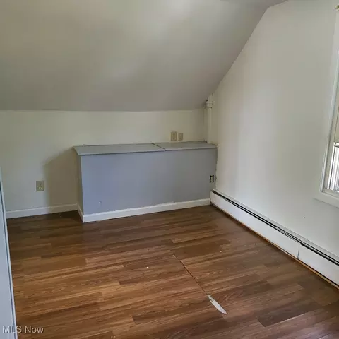 328 E 222nd St, Euclid, OH 44123 photo 12