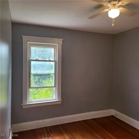 328 E 222nd St, Euclid, OH 44123 photo 7