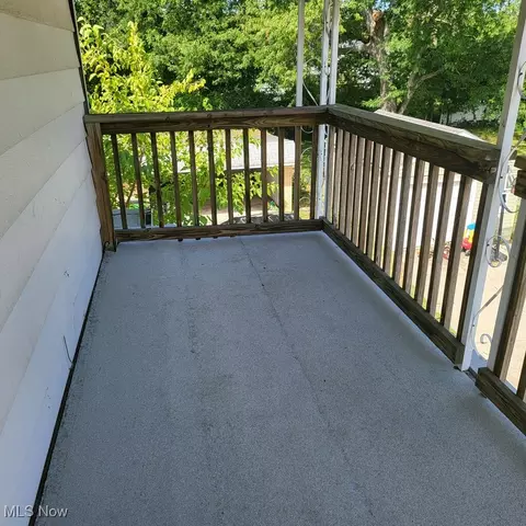 328 E 222nd St, Euclid, OH 44123 photo 15