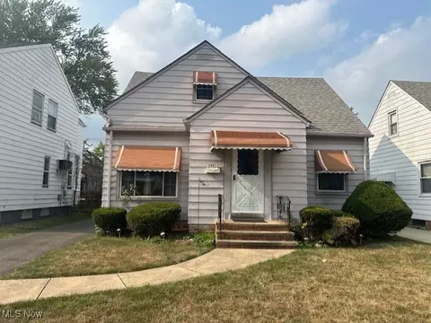 14911 Tabor Ave, Maple Heights, OH 44137