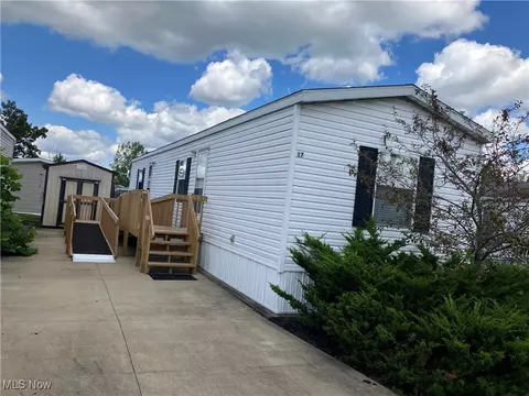 10252 Wellman Rd #17, Streetsboro, OH 44241