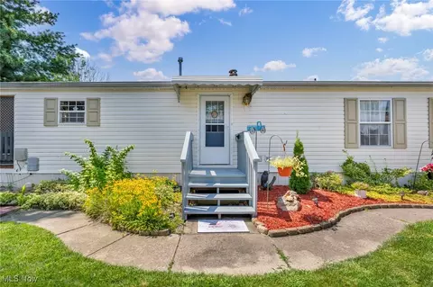 480 Sandtrap Cir, Painesville, OH 44077