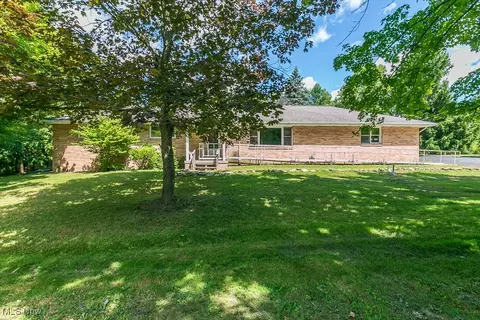 12246 Bean Rd, Chardon, OH 44024