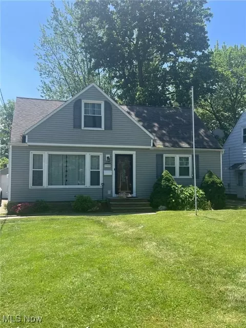 31458 Bayridge Blvd, Willowick, OH 44095