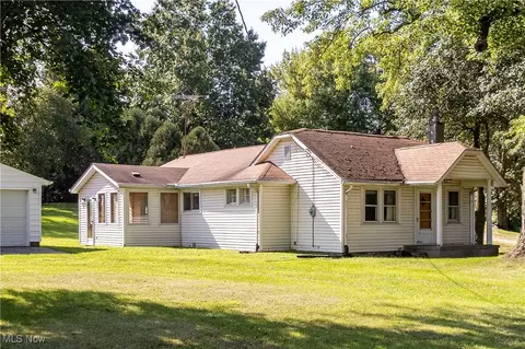 1734 Southeast Ave, Tallmadge, OH 44278