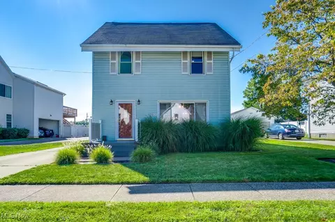 2467 2nd St, Cuyahoga Falls, OH 44221