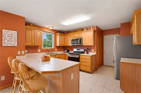Kitchen - 3687 Cranberry Hl, Rootstown, OH 44272 photo 1 of 4