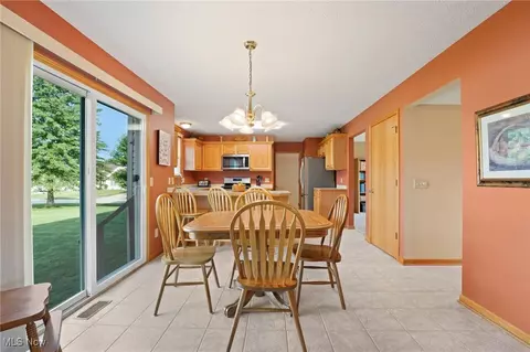 Dining - 3687 Cranberry Hl, Rootstown, OH 44272 photo 1 of 3