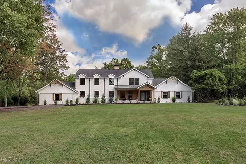 333 Timberidge Trl, Gates Mills, OH 44040