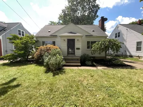 1622 Fairfax Rd, Akron, OH 44313
