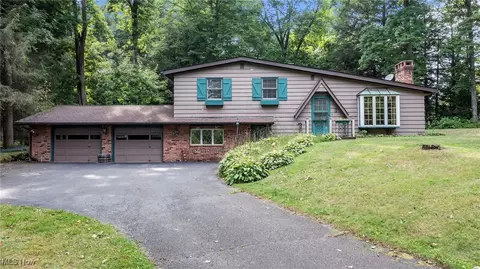 14814 Rider Rd, Burton, OH 44021