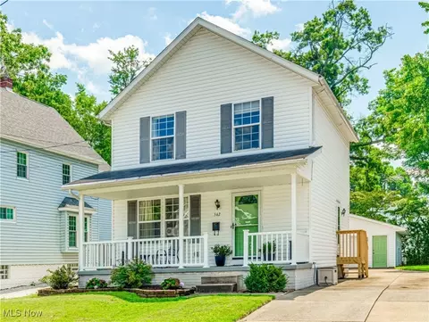 542 Grove Ave, Cuyahoga Falls, OH 44221