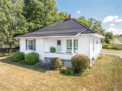 6750 E Sparta Ave SE, East Sparta, OH 44626