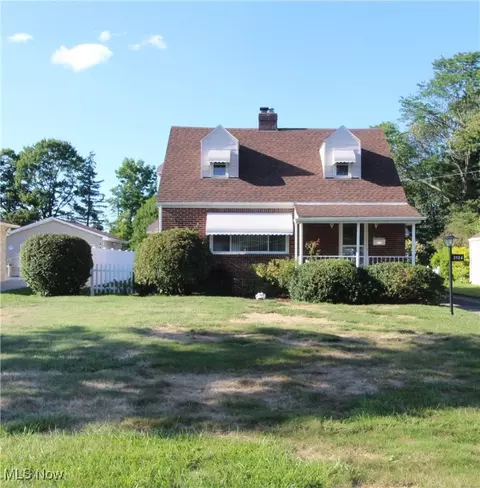 2124 W Manor Ave, Poland, OH 44514