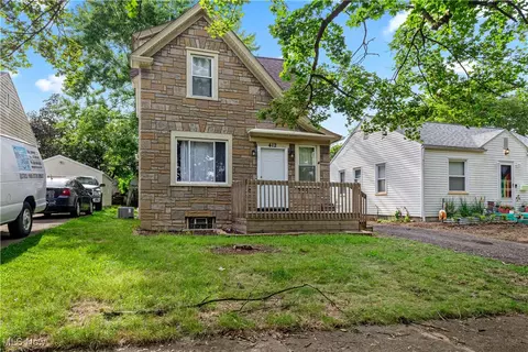 412 Garfield St, Mcdonald, OH 44437