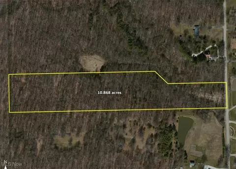 Oak Hill Drive, West Farmington, OH 44491