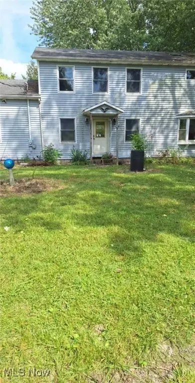 636 S Liz Ln, Port Clinton, OH 43452