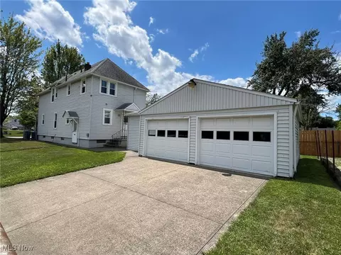 1693 E 33rd St, Lorain, OH 44055 photo 3