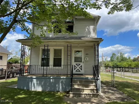 1693 E 33rd St, Lorain, OH 44055