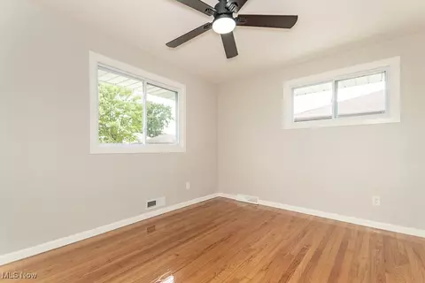11890 Kader Dr, Parma, OH 44130 photo 22