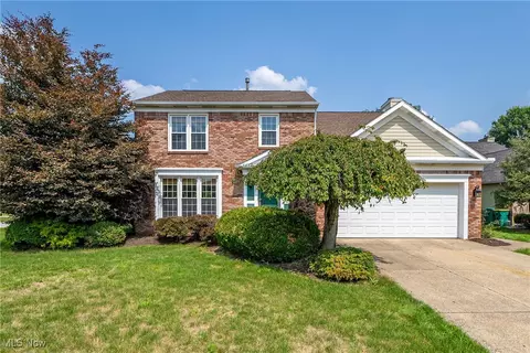 3055 Appleby Ln, Twinsburg, OH 44087