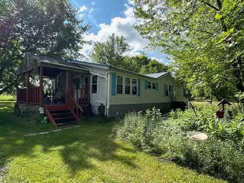 2660 Stanhope Kelloggsville Rd, Dorset, OH 44032