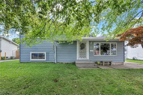 910 West Dr, Sheffield Lake, OH 44054