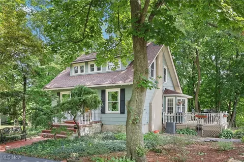 5499 Columbia Rd, North Olmsted, OH 44070