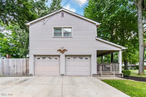 Exterior - 6266 Appleridge Dr, Boardman, OH 44512 photo 3 of 5