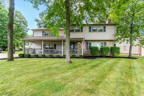 6266 Appleridge Dr, Boardman, OH 44512