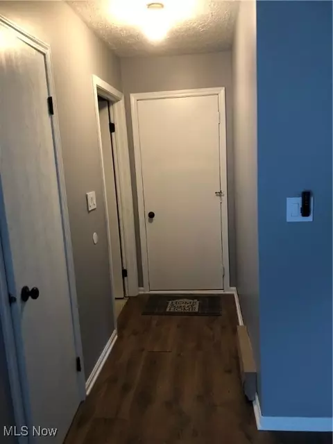 Entry Way - 243 Waggaman Cir, Boardman, OH 44512 photo 3 of 4
