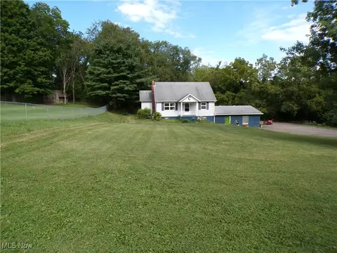 347 Ritchie Ave, Weirton, WV 26062 photo 2