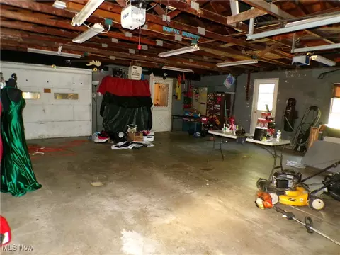 347 Ritchie Ave, Weirton, WV 26062 photo 16