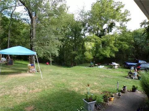 347 Ritchie Ave, Weirton, WV 26062 photo 9