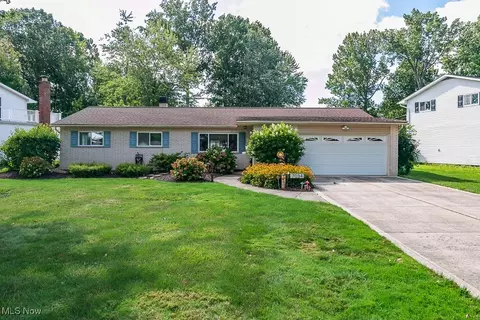 7034 W Jefferson Dr, Mentor, OH 44060