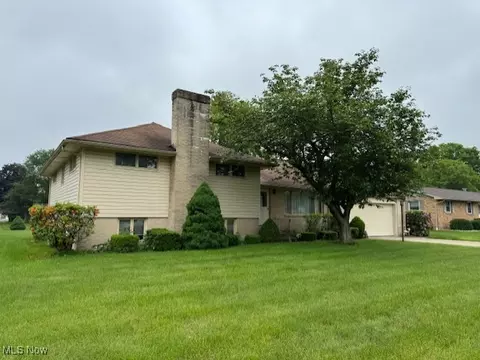 1059 SW Second St, New Philadelphia, OH 44663