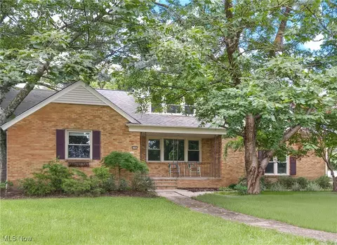 5792 Highland Rd, Highland Heights, OH 44143