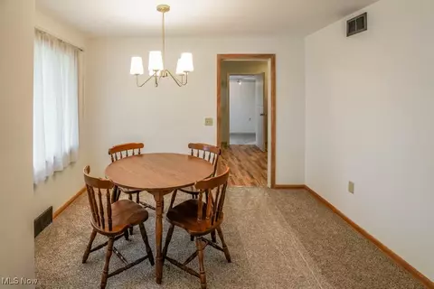 635 Manor Ave NW, Canton, OH 44708 photo 5