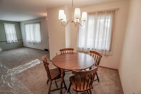 635 Manor Ave NW, Canton, OH 44708 photo 6